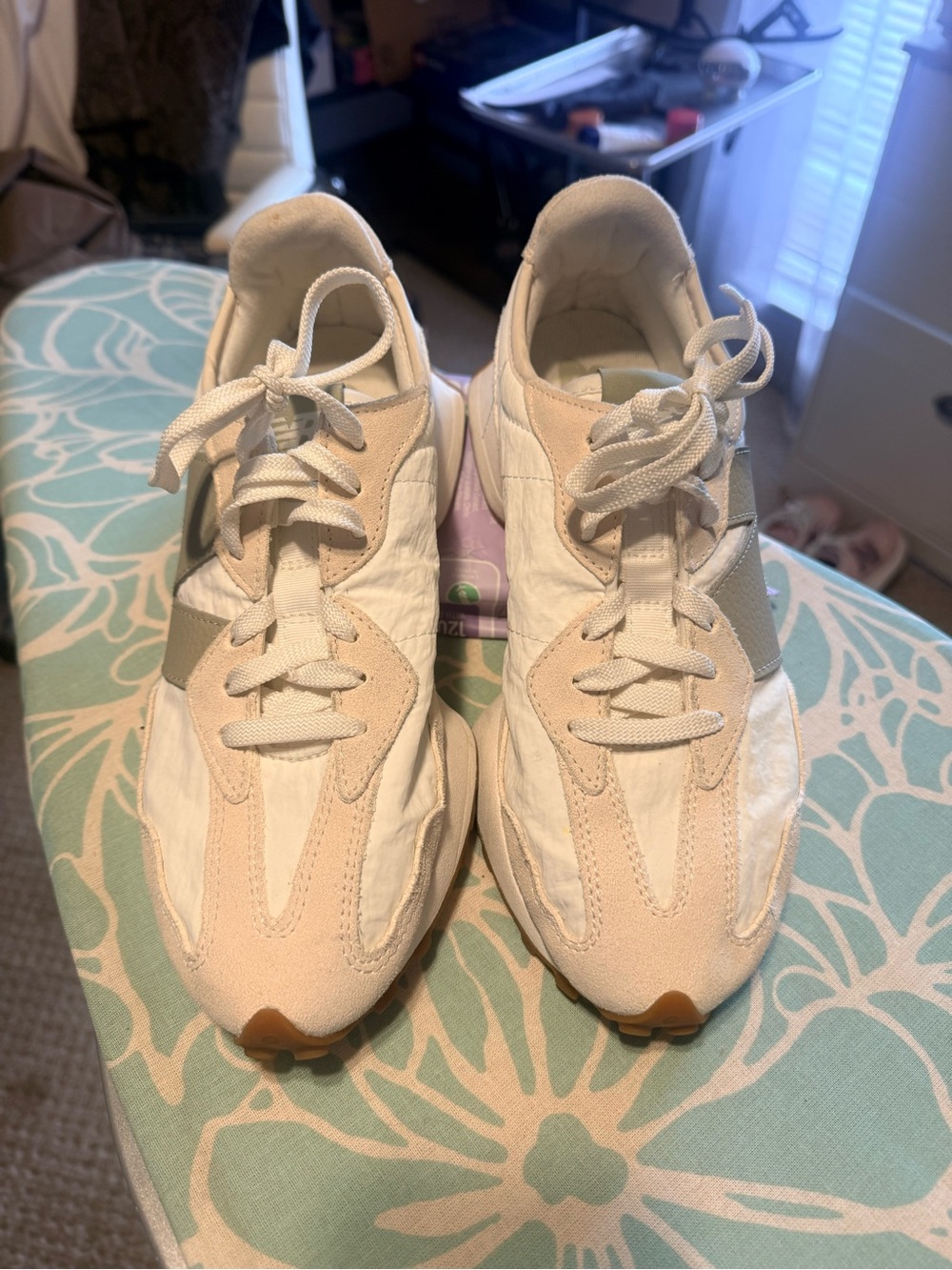 New Balance Women's White and Beige Retro Athletic Sneakers